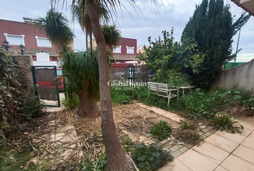 Venta - CASA -
LA TERCIA - Inland