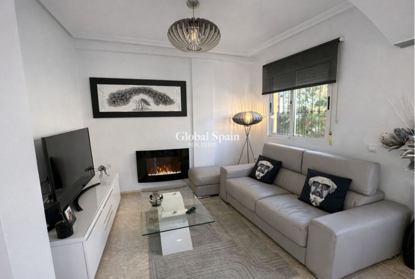 Venta - CASA -
LA ZENIA - Costa Blanca