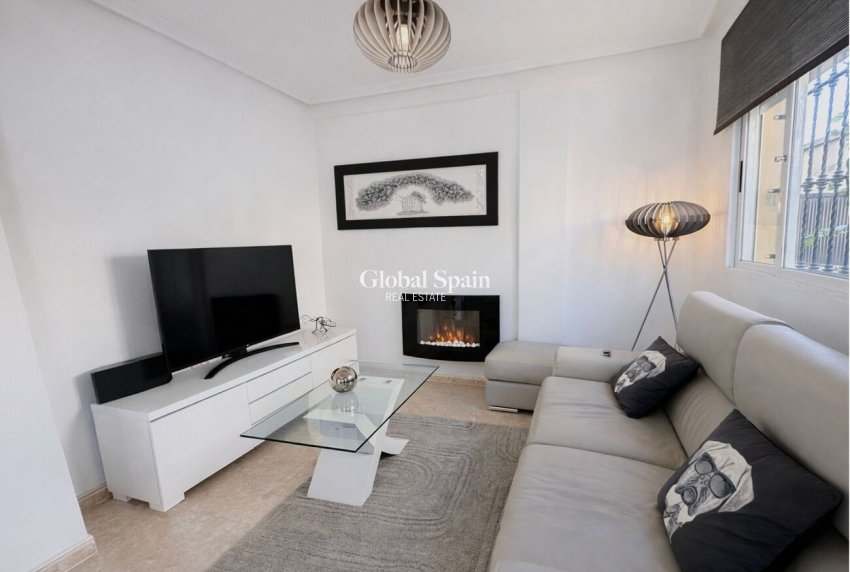 Venta - CASA -
LA ZENIA - Costa Blanca