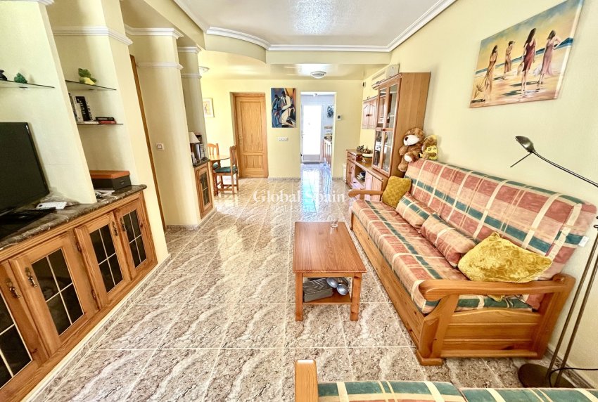 Venta - CASA -
LA ZENIA - Costa Blanca