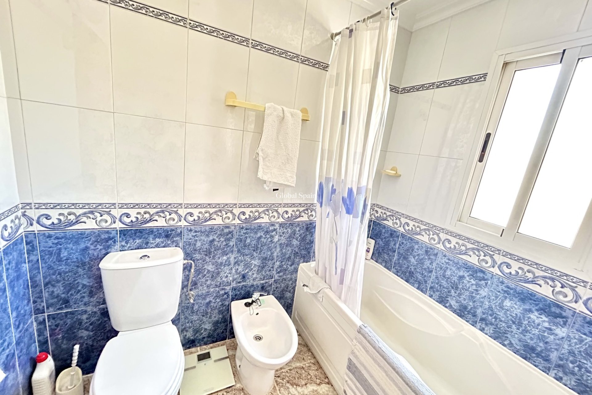 Venta - CASA -
LA ZENIA - Costa Blanca