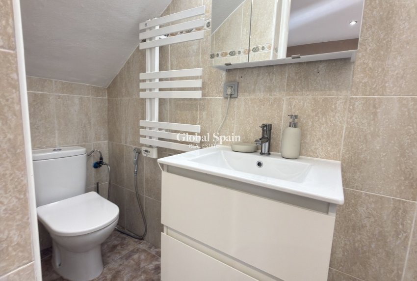 Venta - CASA -
LA ZENIA - Costa Blanca