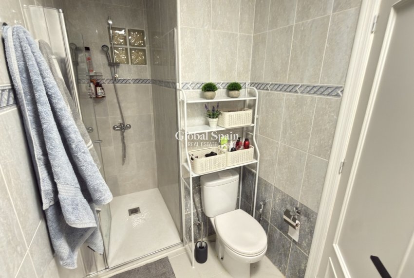 Venta - CASA -
LA ZENIA - Costa Blanca