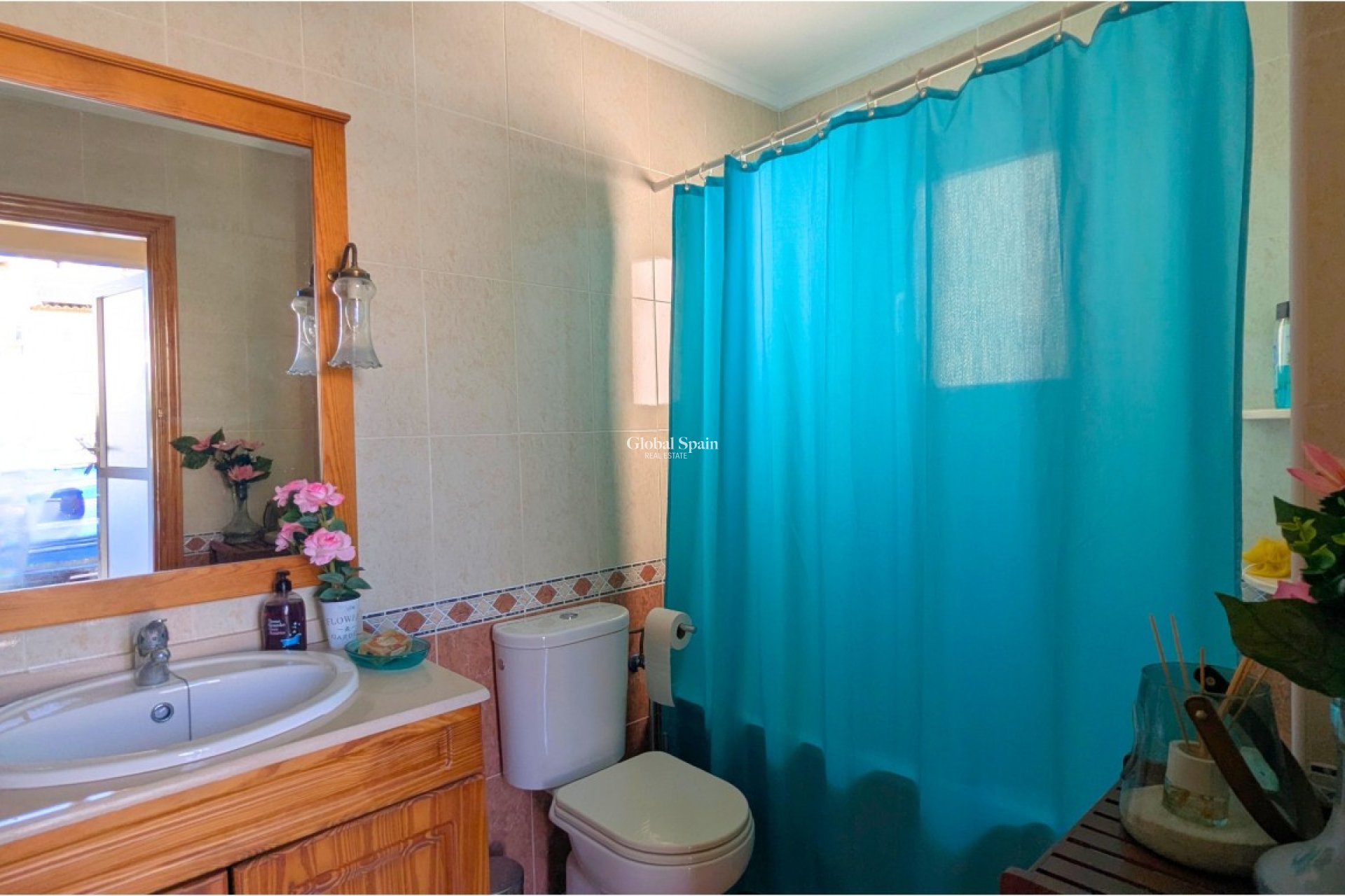 Venta - CASA -
LO CRISPÍN - Inland
