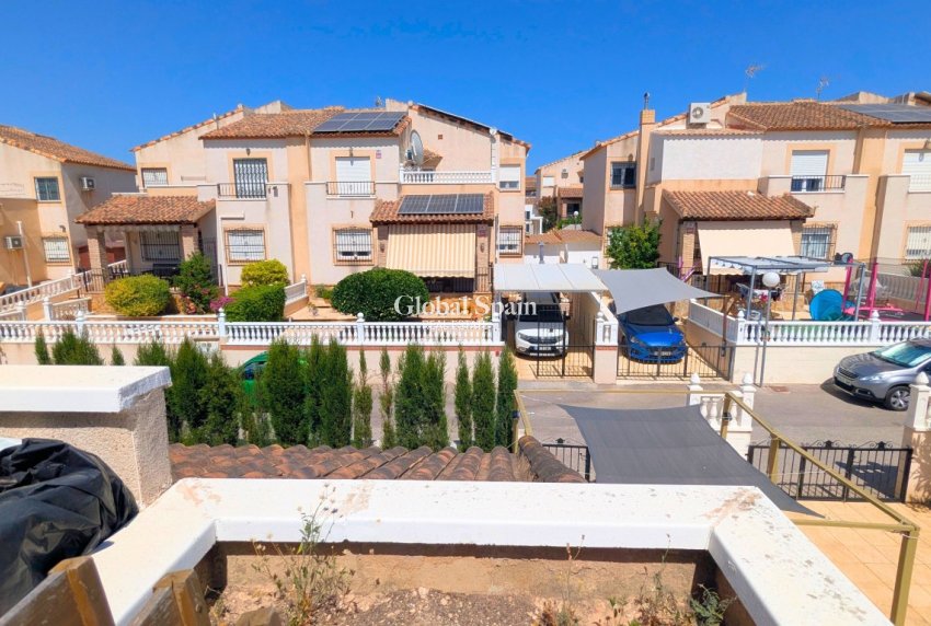 Venta - CASA -
LO CRISPÍN - Inland