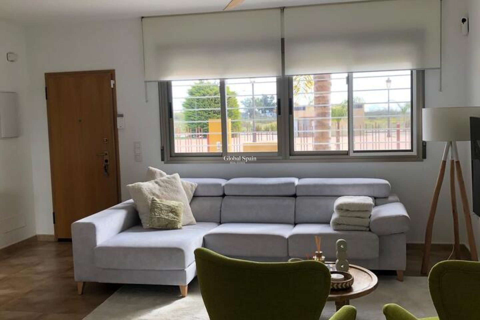 Venta - CASA -
LOS ALCÁZARES