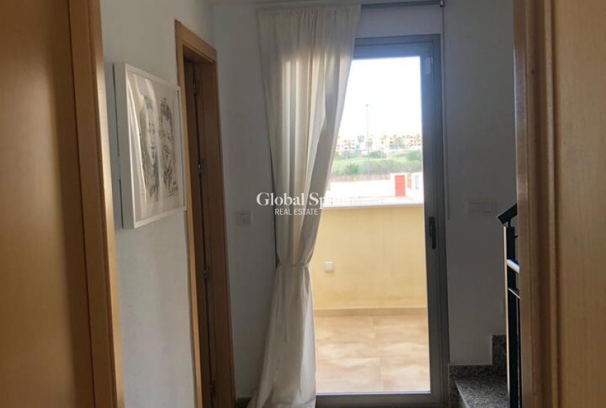 Venta - CASA -
LOS ALCÁZARES