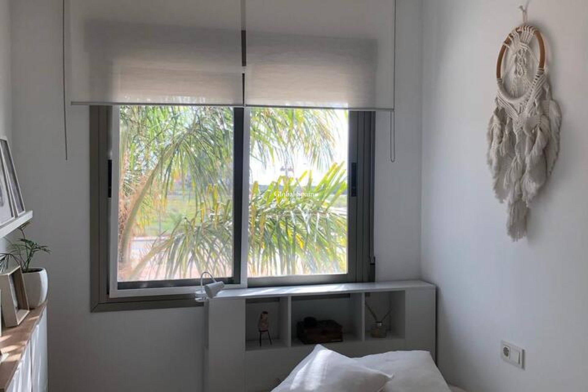 Venta - CASA -
LOS ALCÁZARES