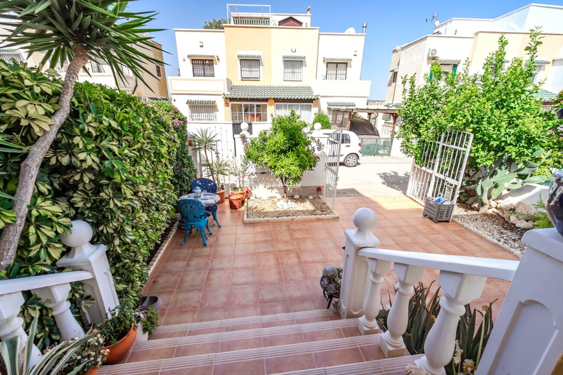 Venta - CASA -
LOS BALCONES - LOS ALTOS - Res Valle de los pinos