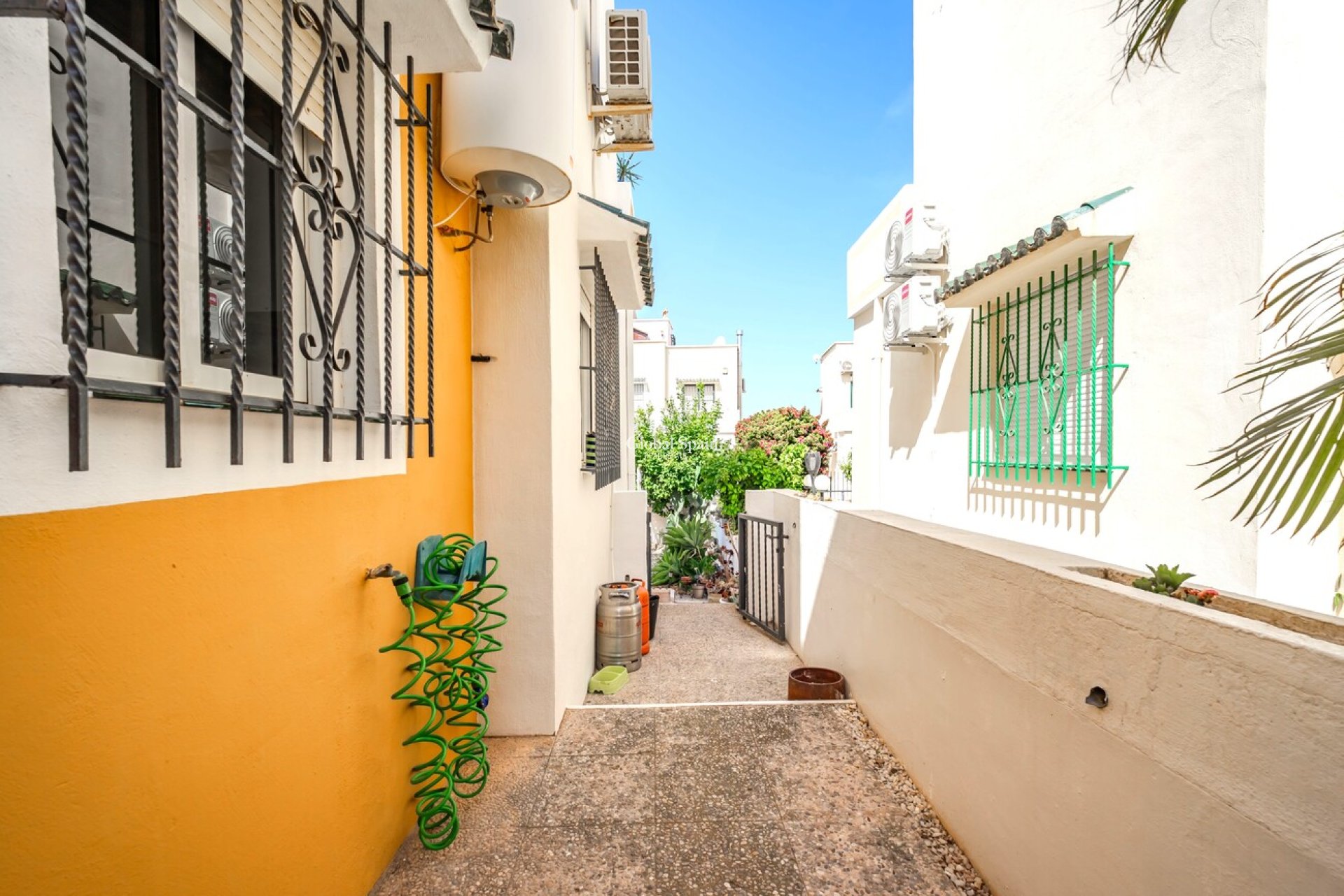 Venta - CASA -
LOS BALCONES - LOS ALTOS - Res Valle de los pinos