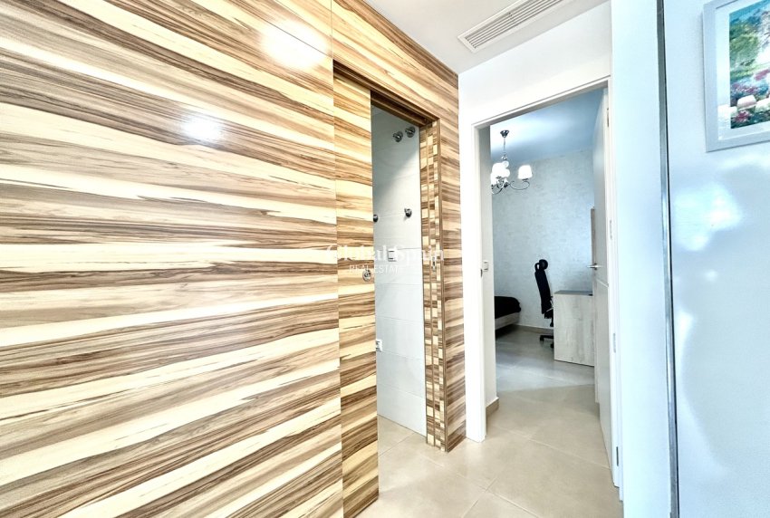 Venta - CASA -
LOS DOLSES - Inland