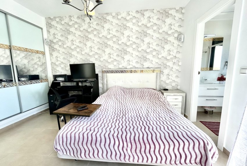 Venta - CASA -
LOS DOLSES - Inland