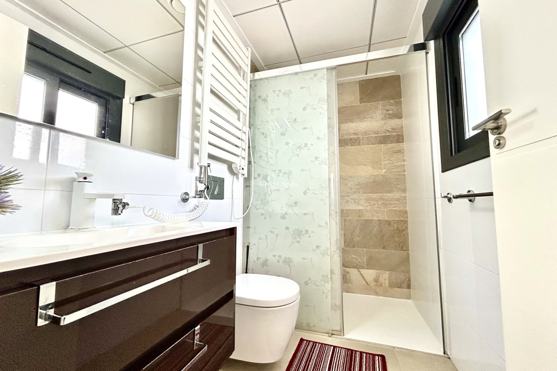 Venta - CASA -
LOS DOLSES - Inland