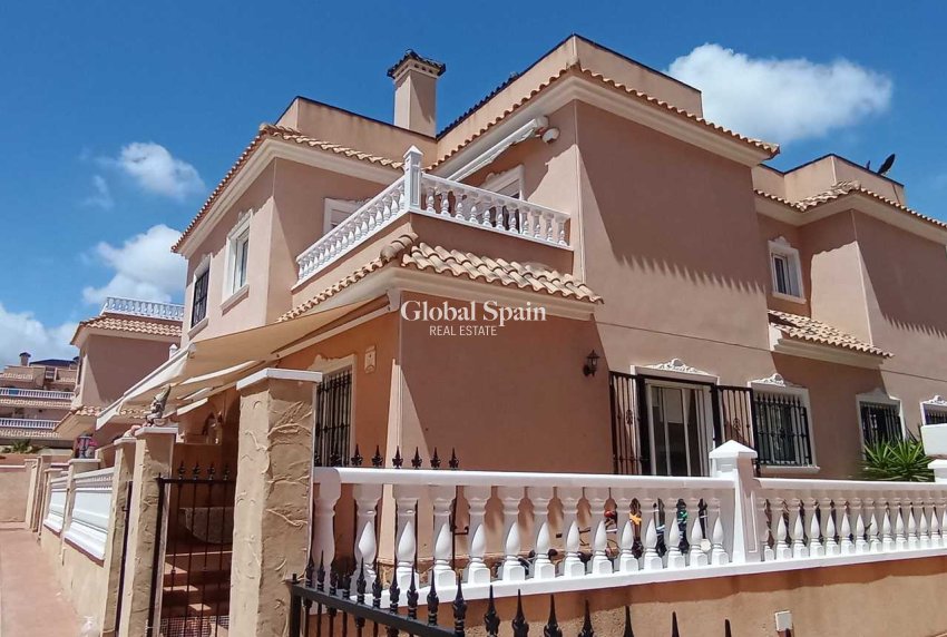 Venta - CASA -
LOS DOLSES - Inland