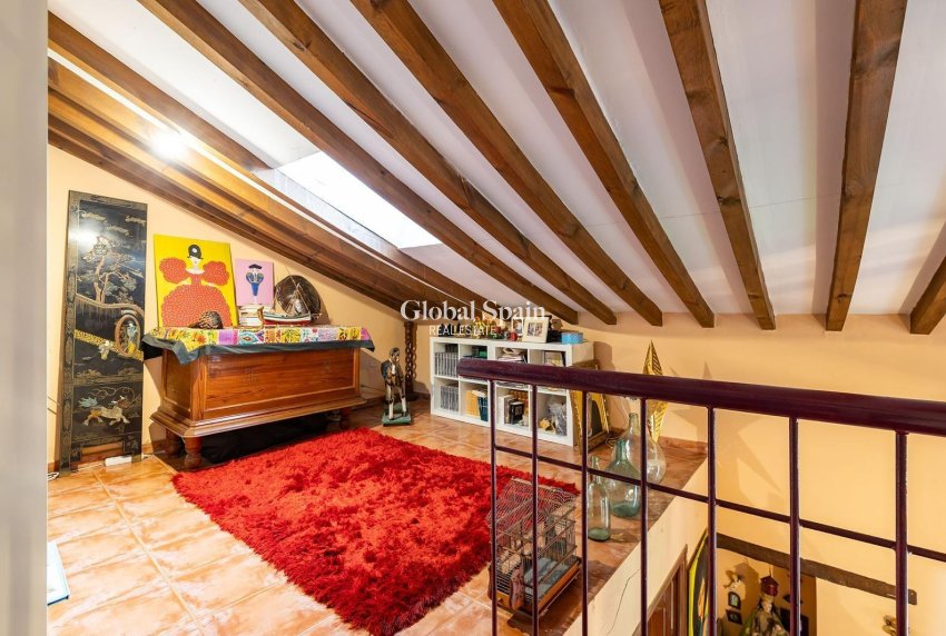 Venta - CASA -
LOS MARTÍNEZ DEL PUERTO - Los Martínez Del Puerto