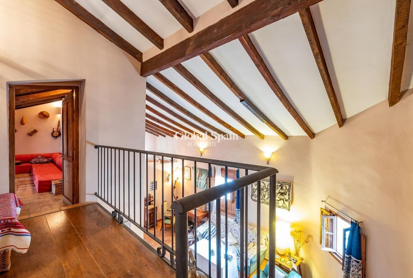 Venta - CASA -
LOS MARTÍNEZ DEL PUERTO - Los Martínez Del Puerto