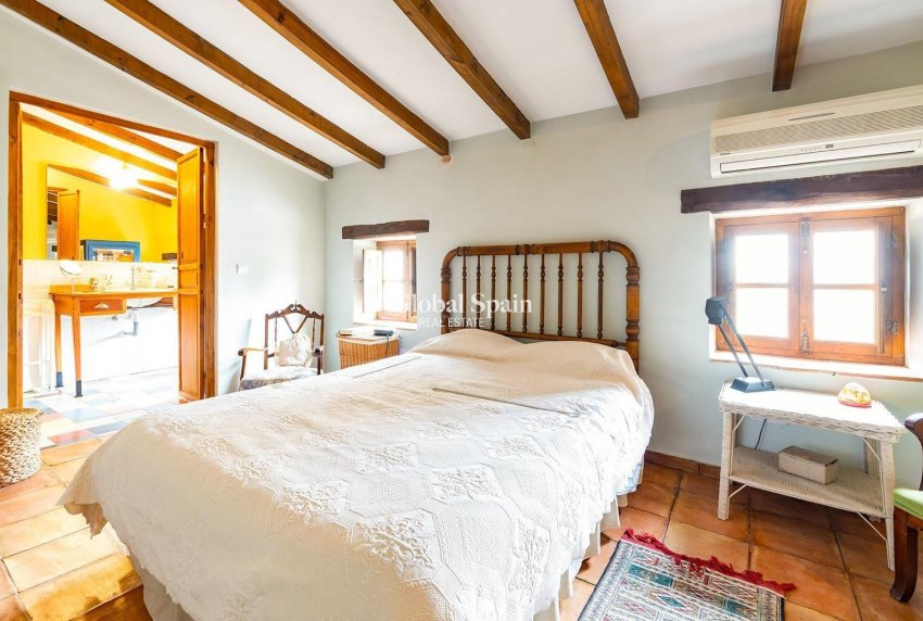 Venta - CASA -
LOS MARTÍNEZ DEL PUERTO - Los Martínez Del Puerto