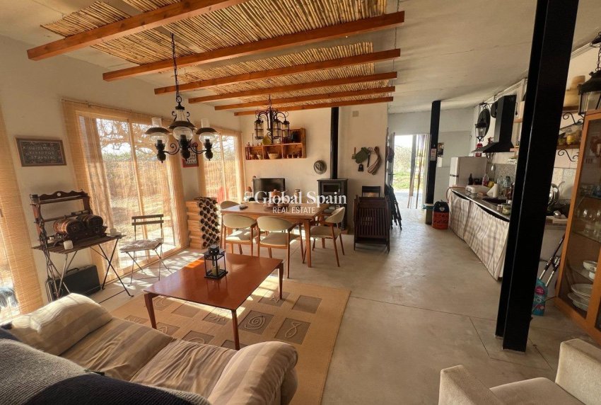 Venta - CASA -
LOS MONTESINOS - Comunidad Valenciana