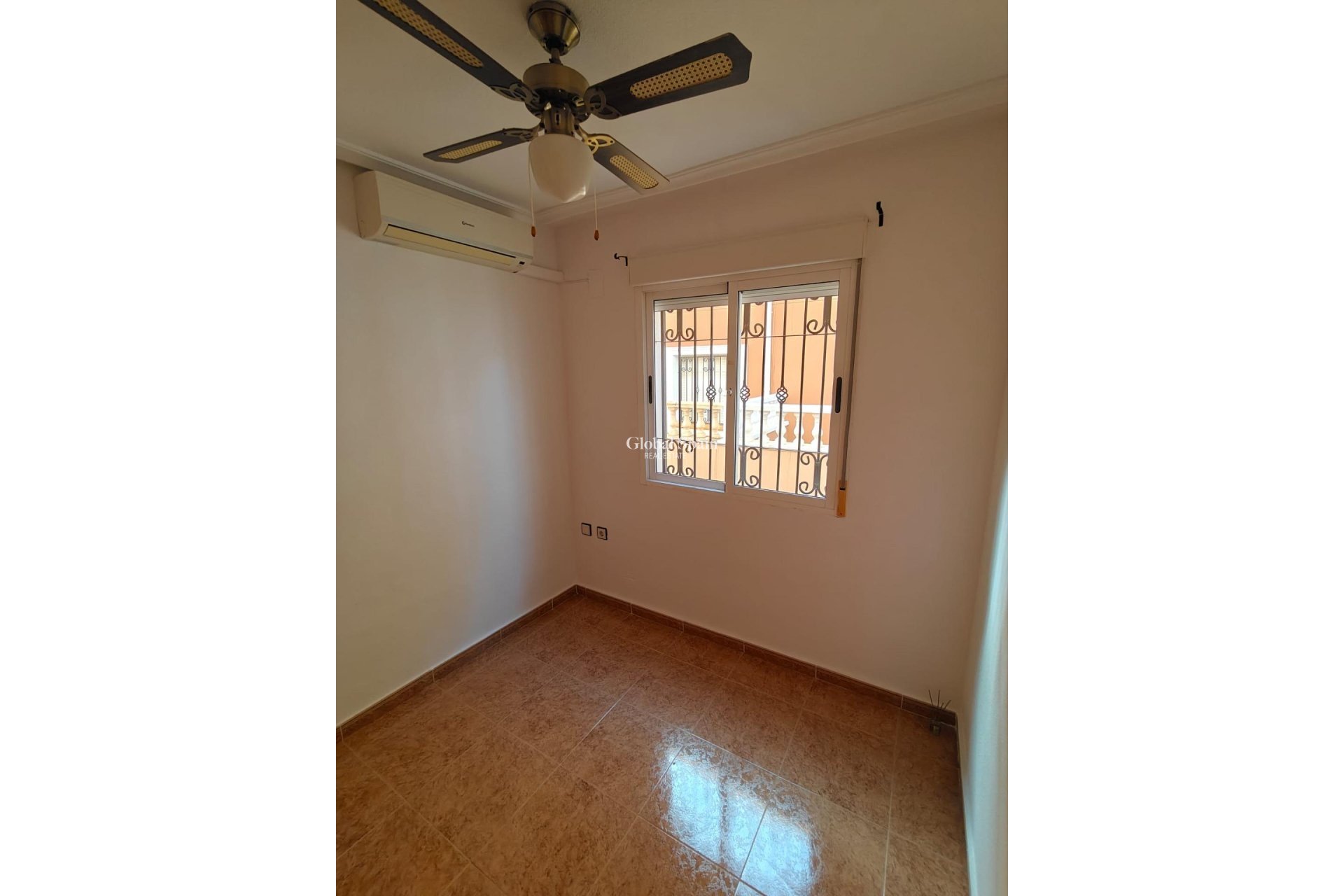 Venta - CASA -
LOS MONTESINOS - Costa Blanca Sur