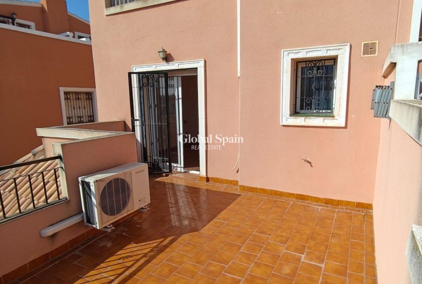 Venta - CASA -
LOS MONTESINOS - Costa Blanca Sur