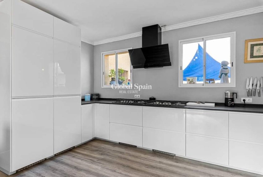 Venta - CASA -
LOS MONTESINOS - Costa Blanca