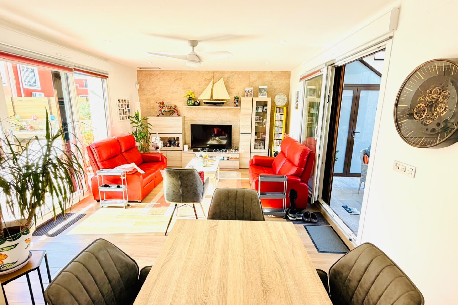 Venta - CASA -
LOS MONTESINOS - La Herada