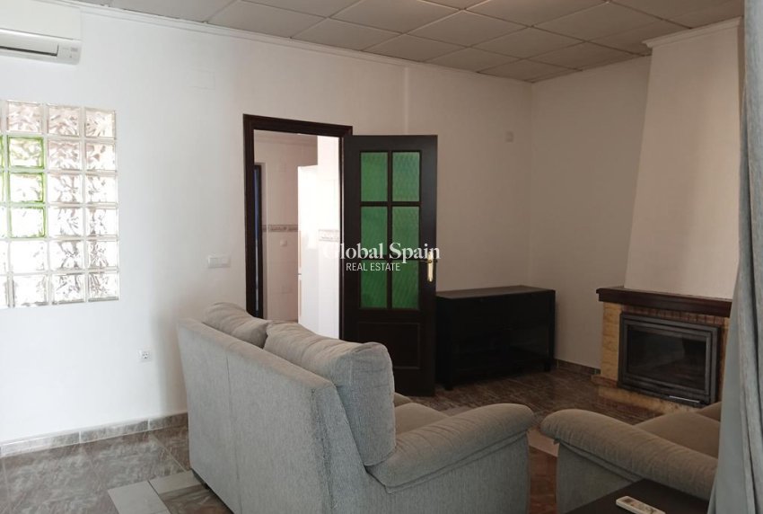 Venta - CASA -
LOS MONTESINOS - PUEBLO CENTRO