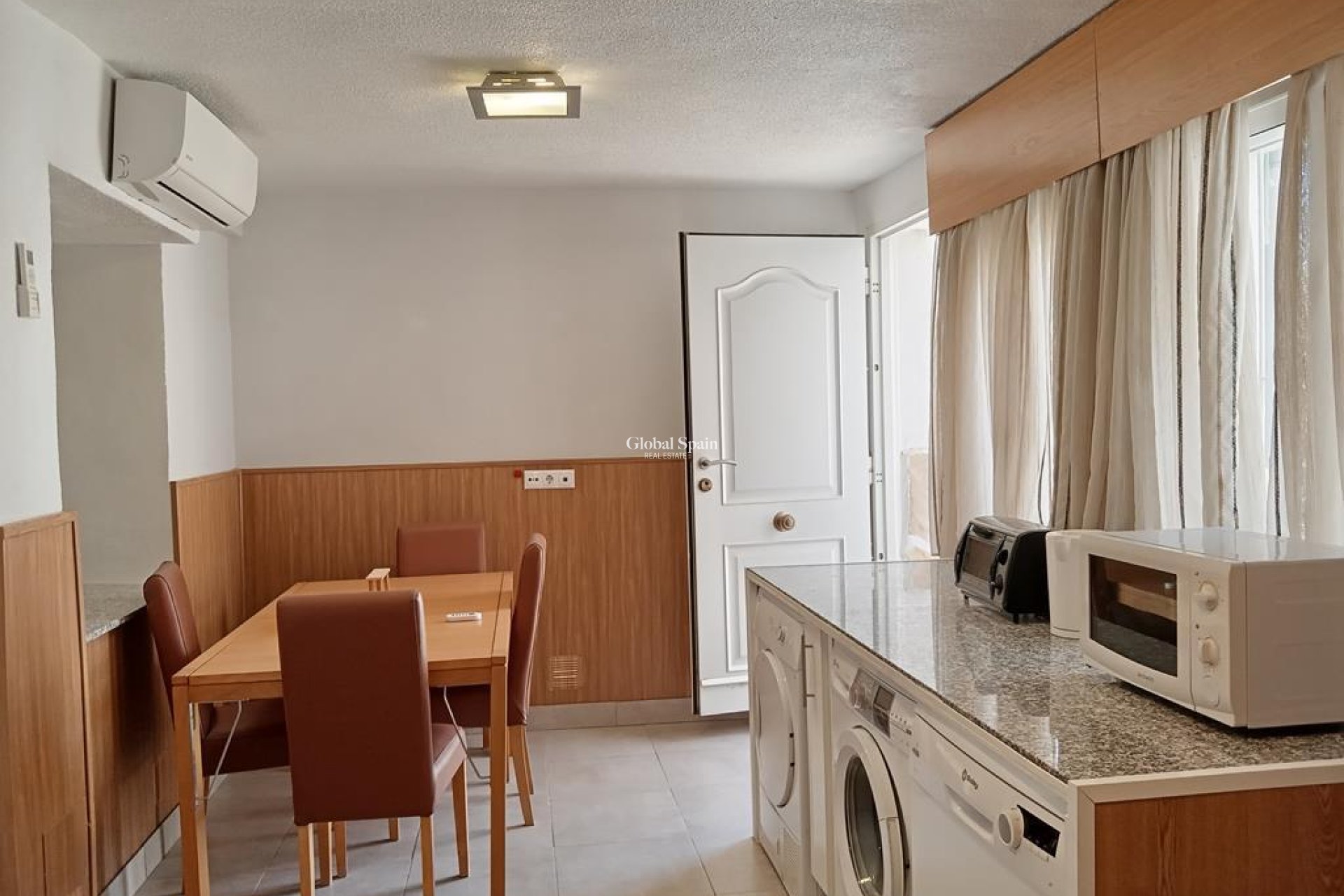 Venta - CASA -
LOS MONTESINOS - PUEBLO CENTRO