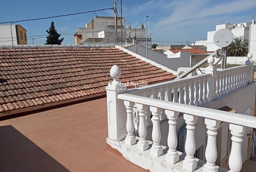 Venta - CASA -
LOS MONTESINOS - PUEBLO CENTRO