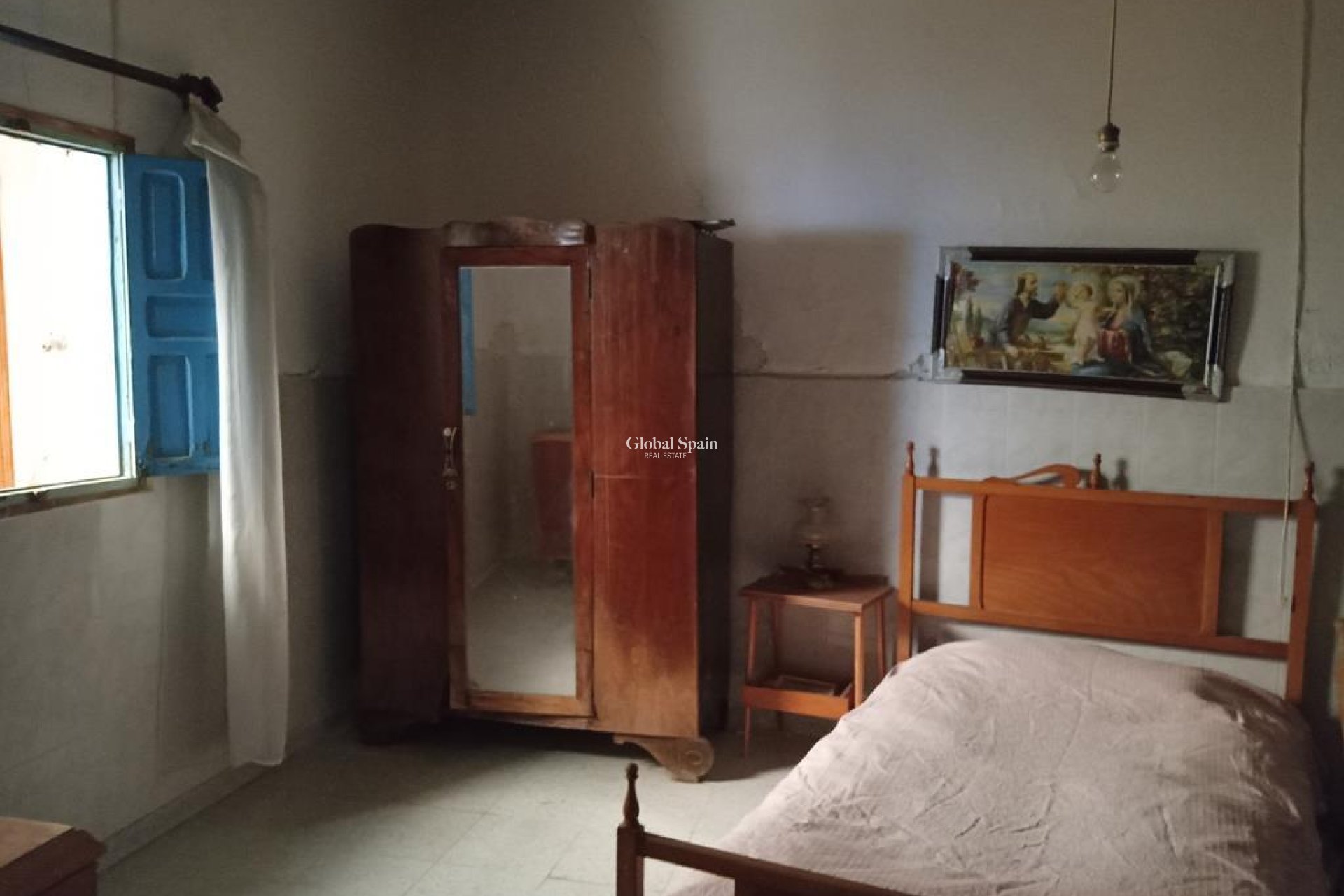 Venta - CASA -
LOS MONTESINOS