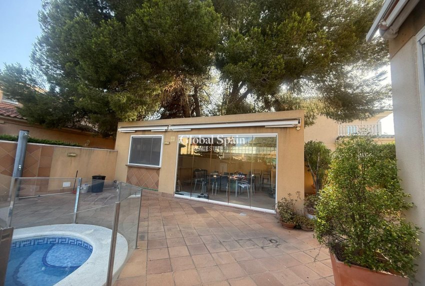 Venta - CASA -
ORIHUELA COSTA - Altos de campoamor