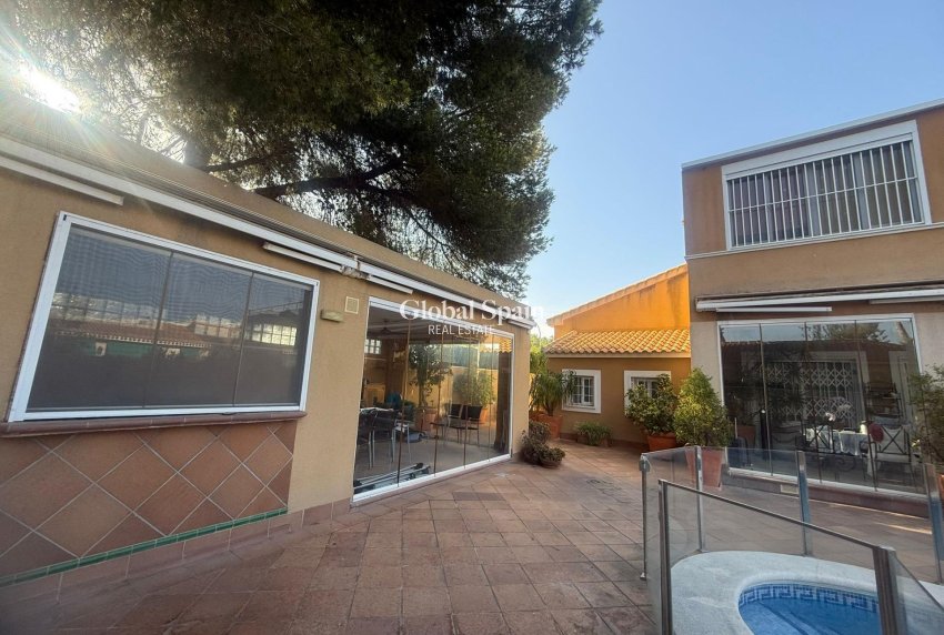 Venta - CASA -
ORIHUELA COSTA - Altos de campoamor