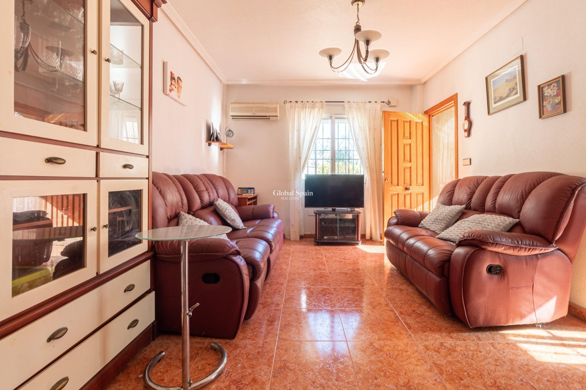 Venta - Casa -
ORIHUELA COSTA - CABO ROIG