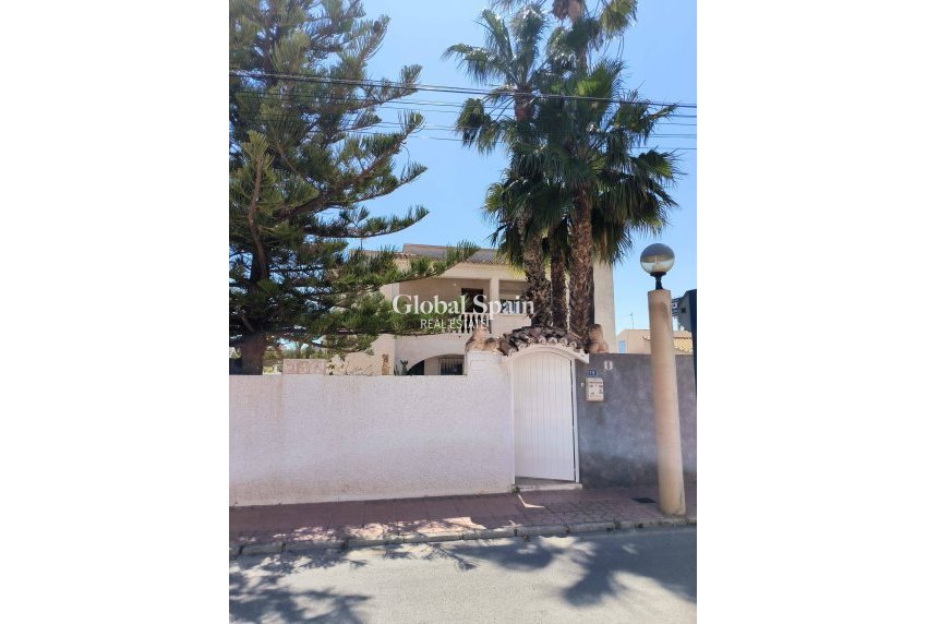 Venta - CASA -
ORIHUELA COSTA - CABO ROIG