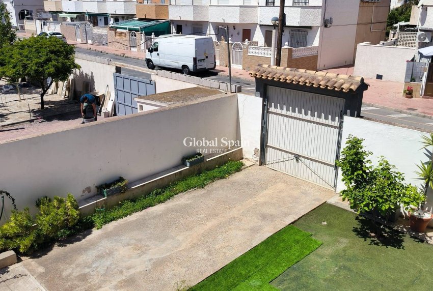 Venta - CASA -
ORIHUELA COSTA - CABO ROIG
