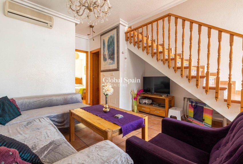 Venta - Casa -
ORIHUELA COSTA - CABO ROIG