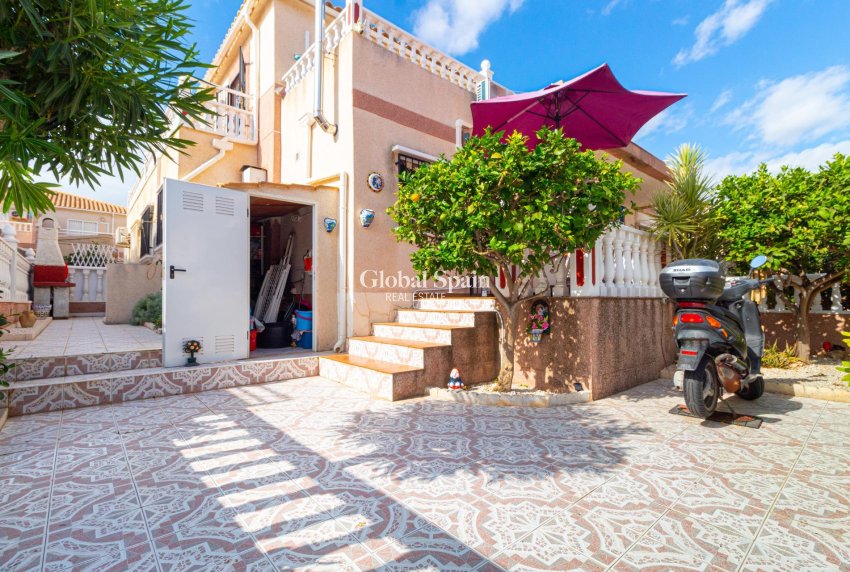 Venta - Casa -
ORIHUELA COSTA - CABO ROIG