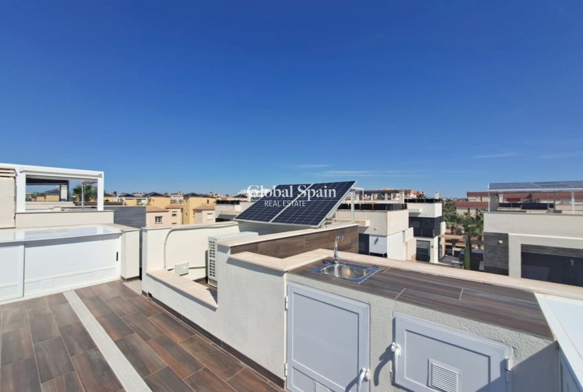 Venta - CASA -
ORIHUELA COSTA - Costa Blanca