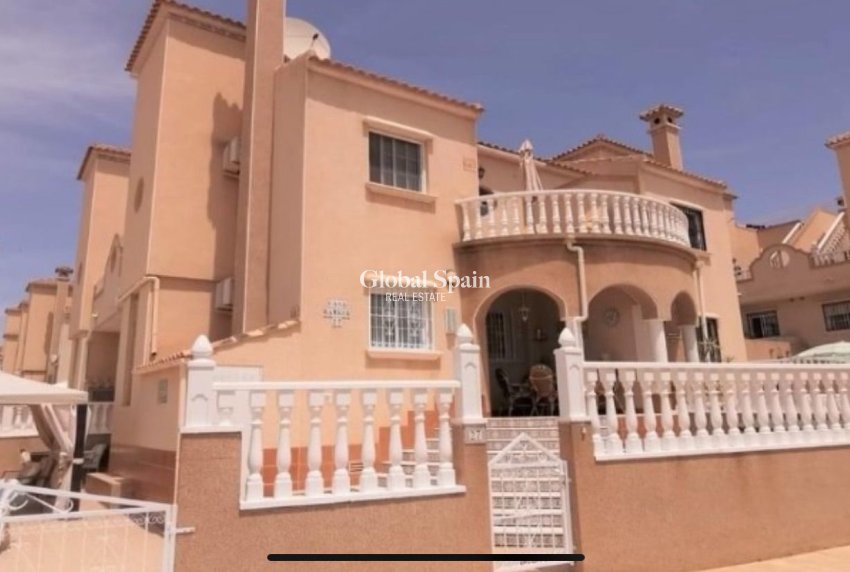 Venta - CASA -
ORIHUELA COSTA - Costa Blanca