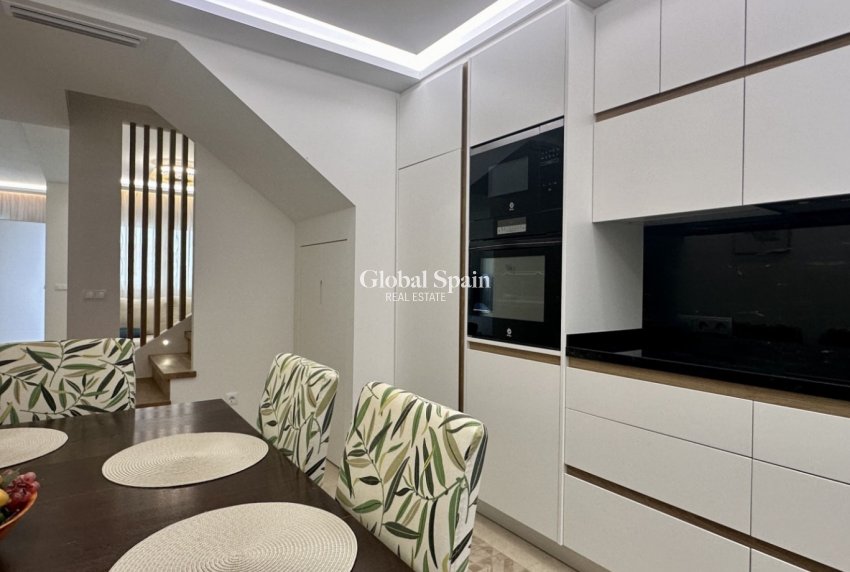 Venta - CASA -
ORIHUELA COSTA - Costa Blanca