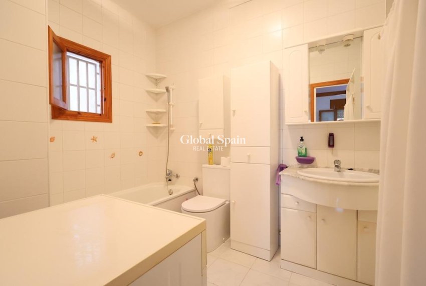 Venta - CASA -
ORIHUELA COSTA - Costa Blanca