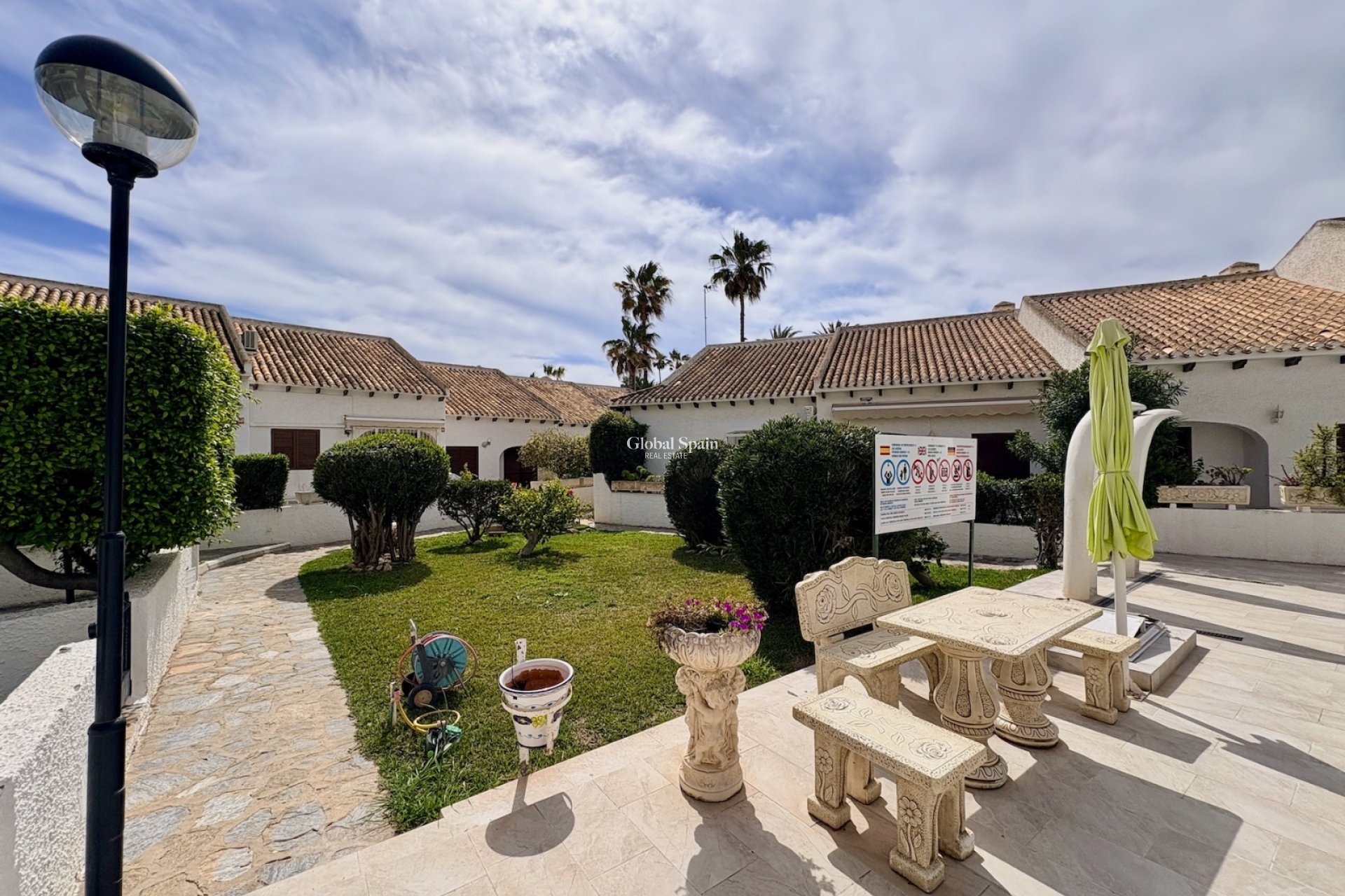 Venta - CASA -
ORIHUELA COSTA - Costa Blanca