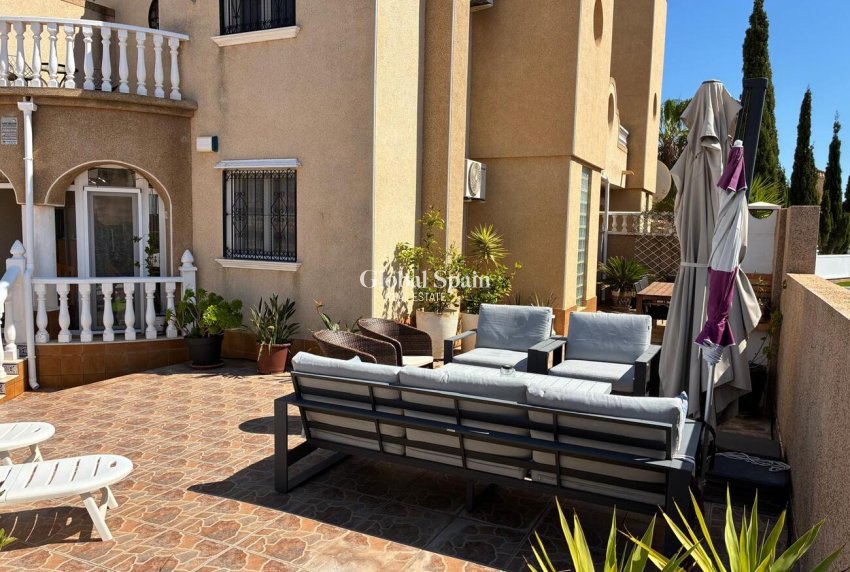 Venta - CASA -
ORIHUELA COSTA - Costa Blanca