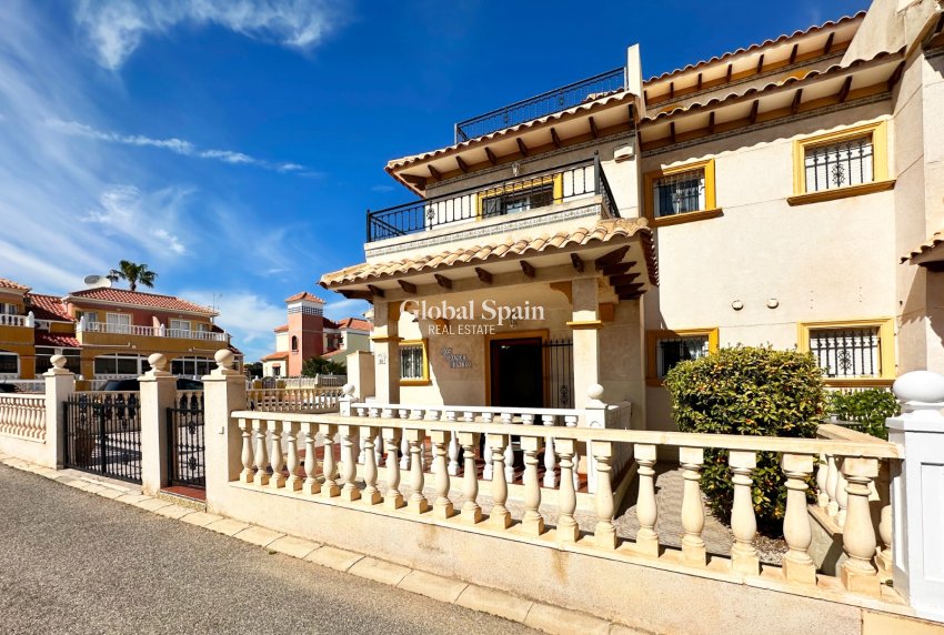 Venta - CASA -
ORIHUELA COSTA - Costa Blanca