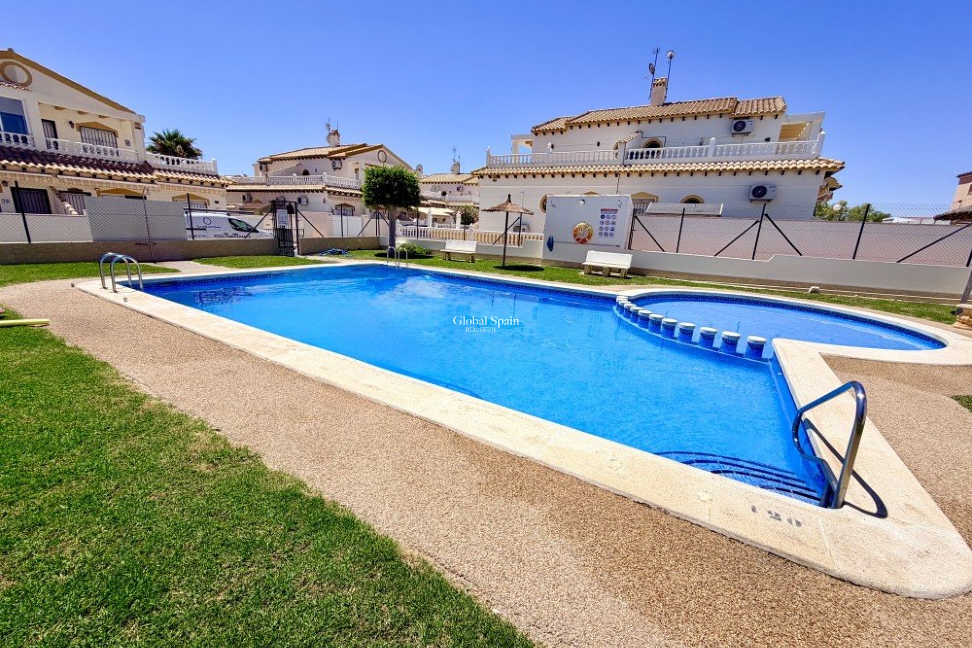 Venta - CASA -
ORIHUELA COSTA - Costa Blanca