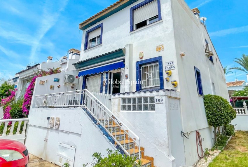 Venta - CASA -
ORIHUELA COSTA - Costa Blanca