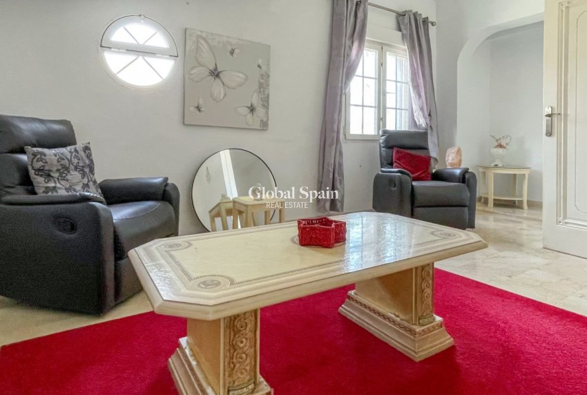 Venta - CASA -
ORIHUELA COSTA - Costa Blanca