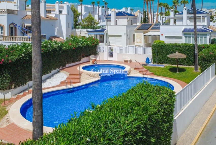 Venta - CASA -
ORIHUELA COSTA - Costa Blanca