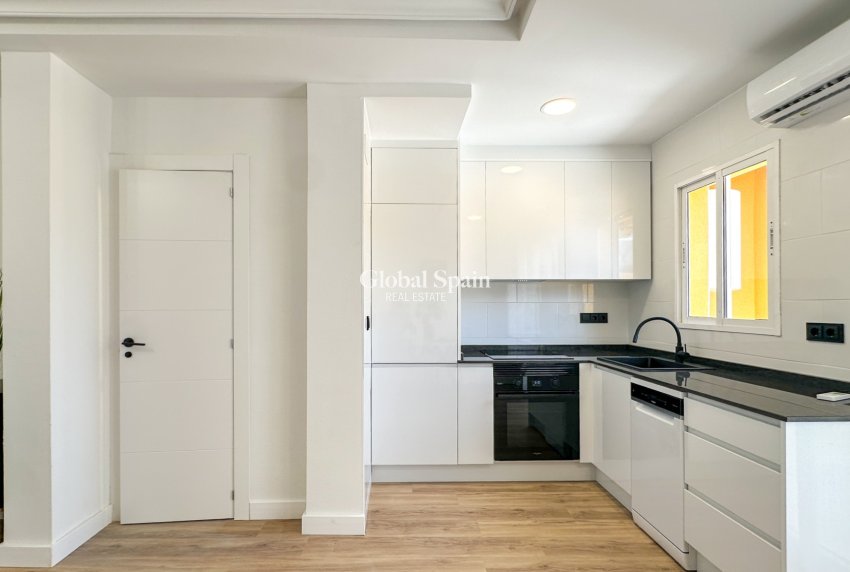 Venta - CASA -
ORIHUELA COSTA - Costa Blanca