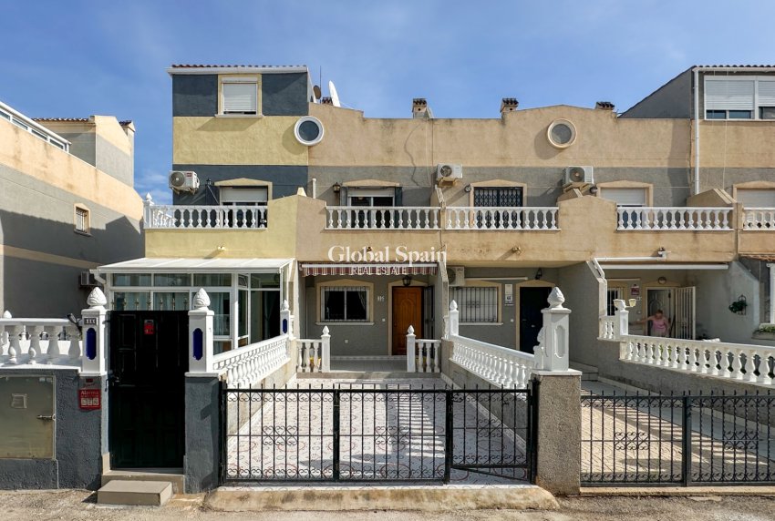 Venta - CASA -
ORIHUELA COSTA - Costa Blanca